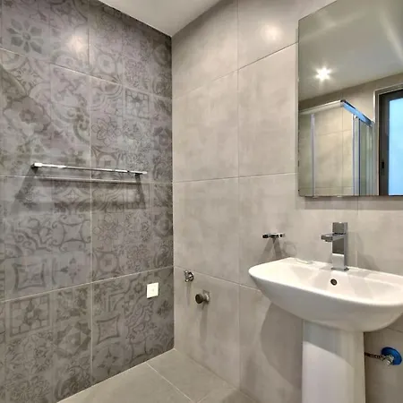 Vallettastay - Orangerie Two Bedroom 201 * La Valette