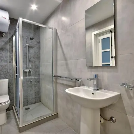 Orangerie 201 By Vallettastay Apartament *