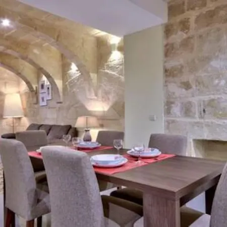 Vallettastay - Orangerie Two Bedroom 201