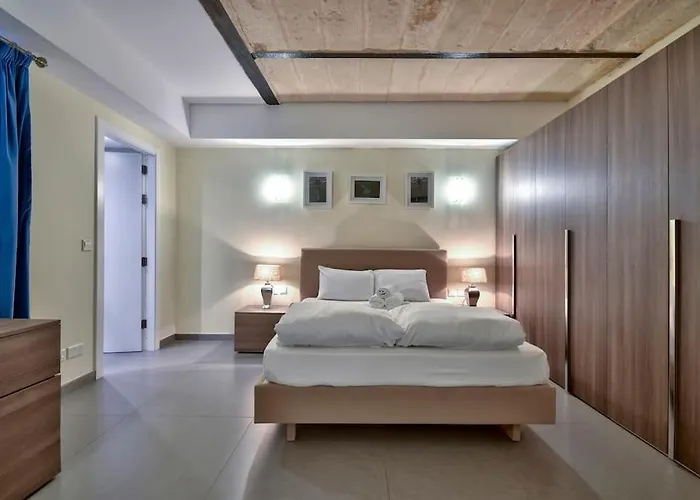 Orangerie 201 By Vallettastay